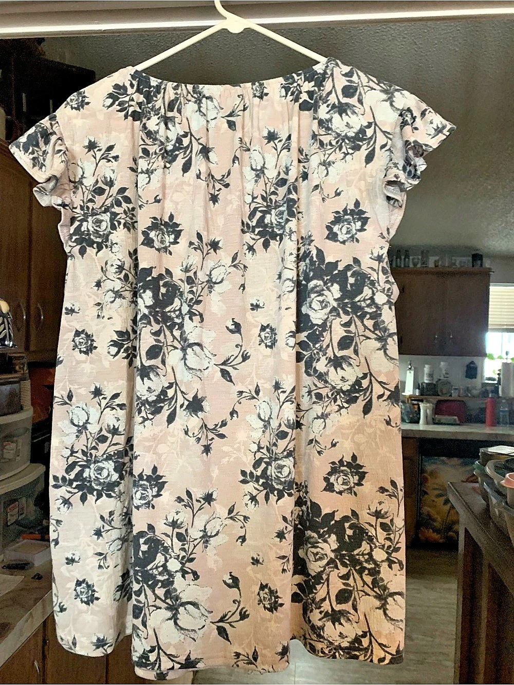 LuLaRoe Ruffled Top FloralPink & Black 2XL - Picture 2 of 4
